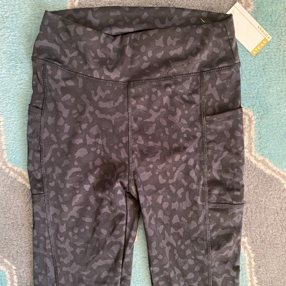 Lydaa Athletic Leggings Black Camo S/M NWT